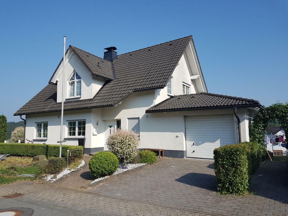 Ferienwohnung Quirinus Eslohe Exterior photo